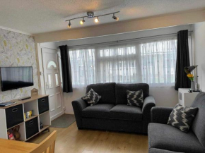 103 Sunbeach South facing 2 bed chalet M and T chalets